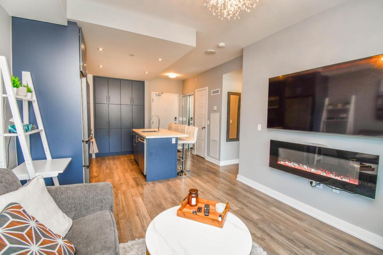 Pet Friendly Condos At Friday Harbour Innisfil Extérieur photo