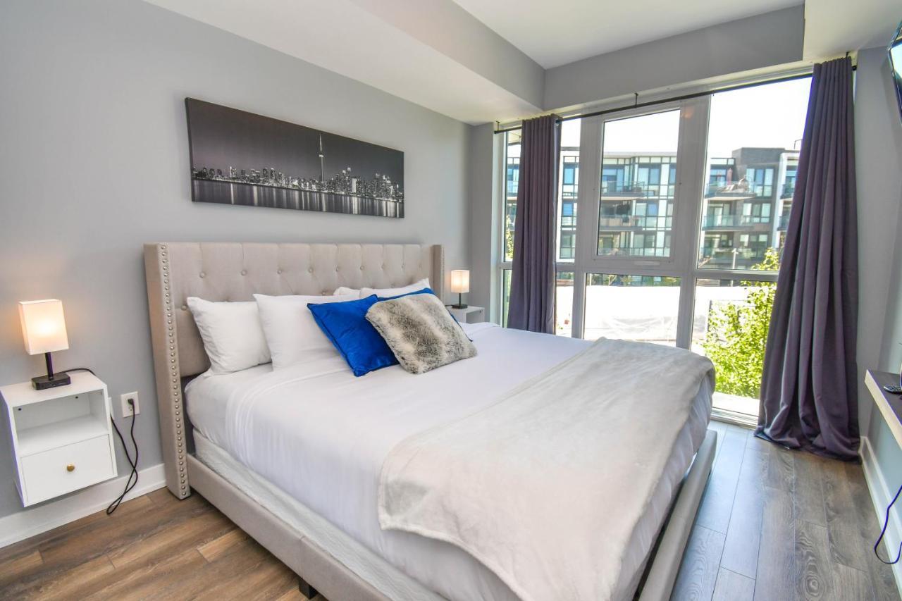 Pet Friendly Condos At Friday Harbour Innisfil Extérieur photo