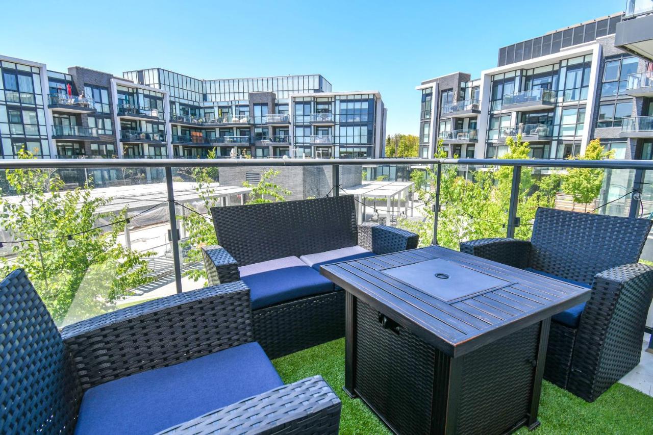 Pet Friendly Condos At Friday Harbour Innisfil Extérieur photo