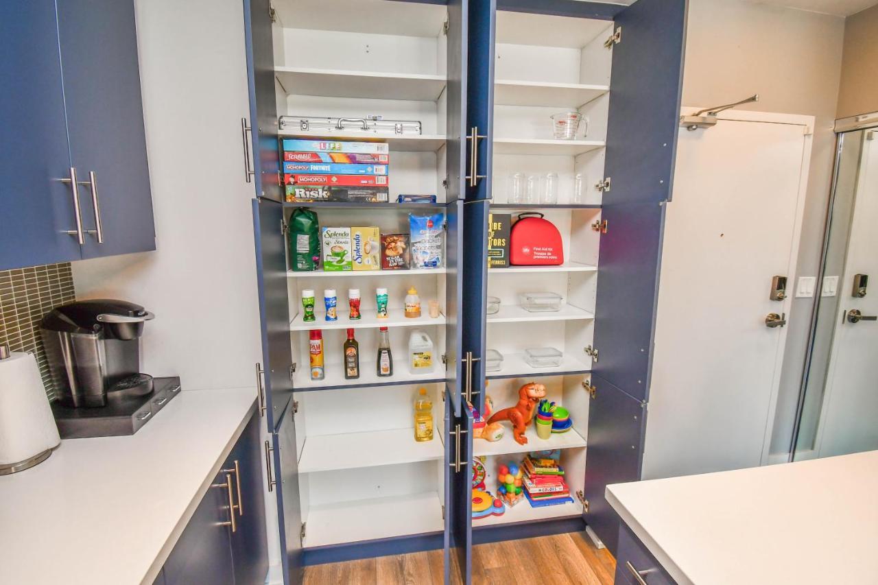 Pet Friendly Condos At Friday Harbour Innisfil Extérieur photo
