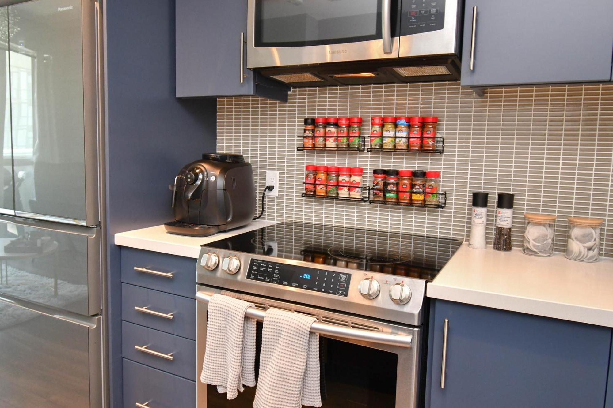 Pet Friendly Condos At Friday Harbour Innisfil Extérieur photo